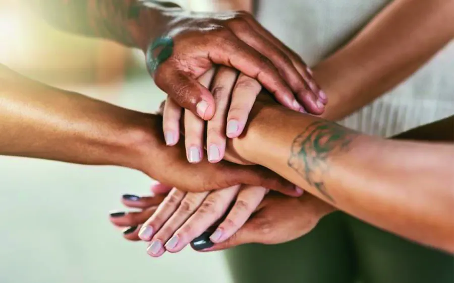 Comprometidos con el Servicio - Keiken Consultorax